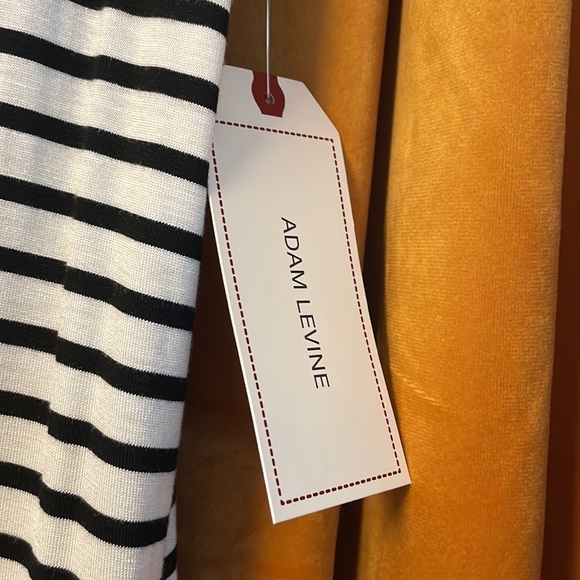 New with tags NWT Adam Levine black and white striped tshirt dress Large - Picture 4 of 4